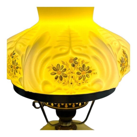Fenton Hand-Painted Glass Lamp By Diane Johnson With Floral Motif - Picture 5 of 10